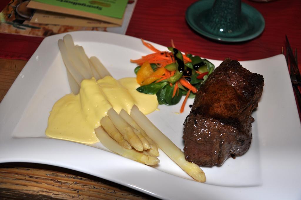 Steakhouse & Pension Crazy Horse Suhl Εξωτερικό φωτογραφία